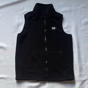 CAT Black Fleece Vest Boys Mid-Length Full Zip Logo Size S 7/8
